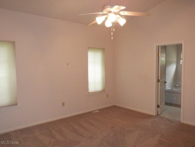 Welcome to this beautifully maintained 3-bedroom, 2-bath cluster on Gleneagles Golf Club in Ohio - for sale on GolfHomes.com, golf home, golf lot