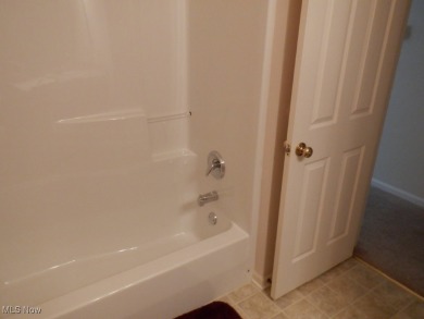 Welcome to this beautifully maintained 3-bedroom, 2-bath cluster on Gleneagles Golf Club in Ohio - for sale on GolfHomes.com, golf home, golf lot