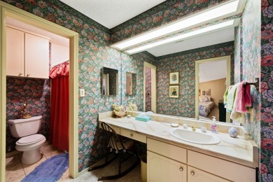 Welcome to this beautifully appointed one-story townhome located on Riverhill Country Club in Texas - for sale on GolfHomes.com, golf home, golf lot