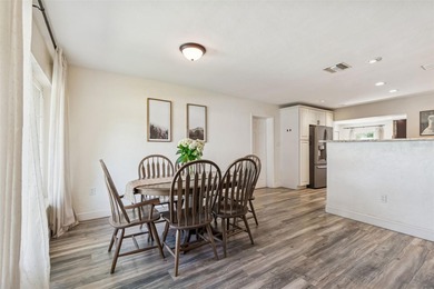 Welcome to this charming 3 bedroom, 1 bath well-maintained home on Babe Zaharias Golf Course in Florida - for sale on GolfHomes.com, golf home, golf lot