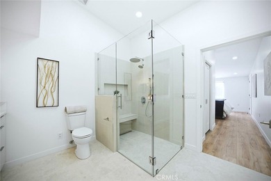 LUXURY LIVING IN LEISURE WORLD SEAL BEACH!
This exceptional on Leisure World Seal Beach Golf Course in California - for sale on GolfHomes.com, golf home, golf lot