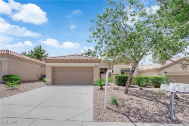 Charming 2-bedroom, 2-bath townhome with a 2-car garage, located on Eagle Crest Golf Club in Nevada - for sale on GolfHomes.com, golf home, golf lot