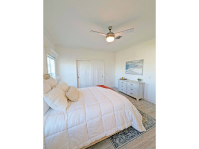 3 Bedrooms | 2 Baths | 1,568 sq ft | Reduced to $189,900 on Four Lakes Golf Club in Florida - for sale on GolfHomes.com, golf home, golf lot