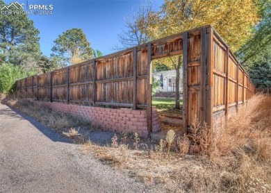 Move-in ready beautifully maintained rancher in Audubon Gardens on Patty Jewett Golf Course in Colorado - for sale on GolfHomes.com, golf home, golf lot