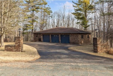 This custom-built, 5 BD/3 BA brick rambler is a rare find on Spring Valley Golf Course in Wisconsin - for sale on GolfHomes.com, golf home, golf lot