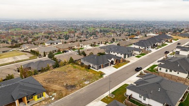 MLS# 289265 This generous 0.26-acre parcel presents a rare on Canyon Lakes Golf Course in Washington - for sale on GolfHomes.com, golf home, golf lot