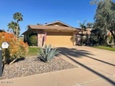 Take a look at this updated twin home in the wonderful planned on Pebblebrook Golf Course in Arizona - for sale on GolfHomes.com, golf home, golf lot