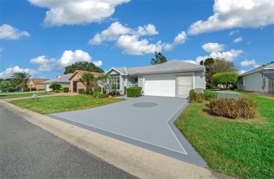 The seller is generously offering a $2,000 credit toward the on Stonecrest Golf and Club Club in Florida - for sale on GolfHomes.com, golf home, golf lot