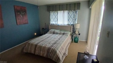 REDUCED 10K .SELLER HAS RECENTLY UPDATED THE MASTER BATH NEW on Royal Palm Golf Club in Florida - for sale on GolfHomes.com, golf home, golf lot