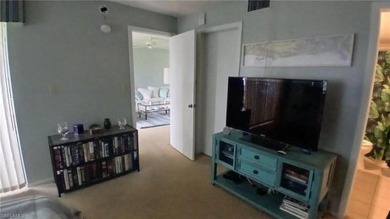 REDUCED 10K .SELLER HAS RECENTLY UPDATED THE MASTER BATH NEW on Royal Palm Golf Club in Florida - for sale on GolfHomes.com, golf home, golf lot
