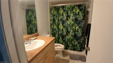 REDUCED 10K .SELLER HAS RECENTLY UPDATED THE MASTER BATH NEW on Royal Palm Golf Club in Florida - for sale on GolfHomes.com, golf home, golf lot