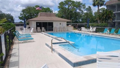 REDUCED 10K .SELLER HAS RECENTLY UPDATED THE MASTER BATH NEW on Royal Palm Golf Club in Florida - for sale on GolfHomes.com, golf home, golf lot