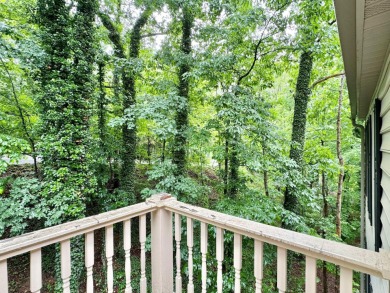 **OPEN HOUSE 2-4  SUNDAY NOV 23 **Almost 1 acre in desirable on Hunting Hills Country Club in Virginia - for sale on GolfHomes.com, golf home, golf lot