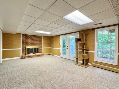 **OPEN HOUSE 2-4  SUNDAY NOV 23 **Almost 1 acre in desirable on Hunting Hills Country Club in Virginia - for sale on GolfHomes.com, golf home, golf lot