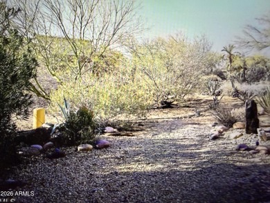 3 bedroom townhouse. Vaulted ceiling, beehive fireplace & dining on Rio Verde Country Club - Quail Run in Arizona - for sale on GolfHomes.com, golf home, golf lot