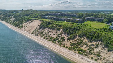 This rarely available end unit at the Bluffs in Baiting Hollow on Baiting Hollow Club in New York - for sale on GolfHomes.com, golf home, golf lot