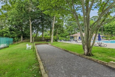 This rarely available end unit at the Bluffs in Baiting Hollow on Baiting Hollow Club in New York - for sale on GolfHomes.com, golf home, golf lot