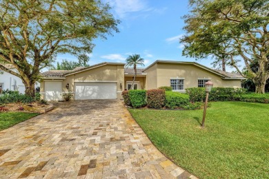 Enjoy living at Seagate Golf at The Hamlet where membership is on Seagate Country Club in Florida - for sale on GolfHomes.com, golf home, golf lot