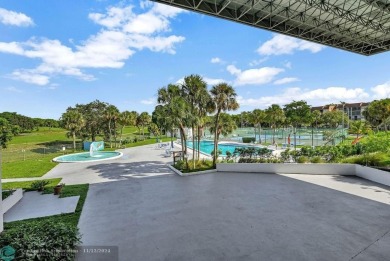 MOTIVATED SELLER! BRING YOUR BEST OFFER! Welcome Home! Come fell on Inverrary Country Club in Florida - for sale on GolfHomes.com, golf home, golf lot