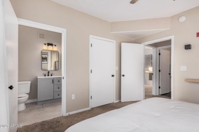 NEW HVAC!!! This updated 2 bed, 2 bath end unit condo offers on Papago Golf Course in Arizona - for sale on GolfHomes.com, golf home, golf lot