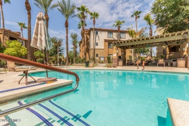 NEW HVAC!!! This updated 2 bed, 2 bath end unit condo offers on Papago Golf Course in Arizona - for sale on GolfHomes.com, golf home, golf lot