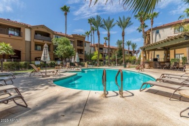 NEW HVAC!!! This updated 2 bed, 2 bath end unit condo offers on Papago Golf Course in Arizona - for sale on GolfHomes.com, golf home, golf lot