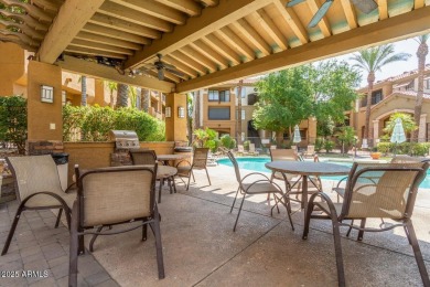 NEW HVAC!!! This updated 2 bed, 2 bath end unit condo offers on Papago Golf Course in Arizona - for sale on GolfHomes.com, golf home, golf lot