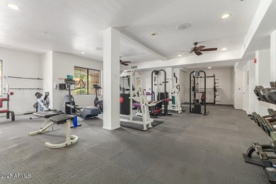 NEW HVAC!!! This updated 2 bed, 2 bath end unit condo offers on Papago Golf Course in Arizona - for sale on GolfHomes.com, golf home, golf lot