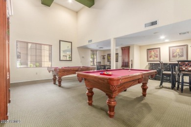 NEW HVAC!!! This updated 2 bed, 2 bath end unit condo offers on Papago Golf Course in Arizona - for sale on GolfHomes.com, golf home, golf lot