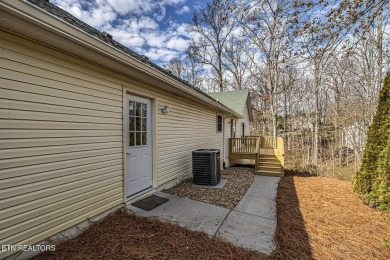TOTALLY REMODELED - BETTER THAN NEW.  All the creaks & squeaks a on Toqua Golf Course - Loudon County in Tennessee - for sale on GolfHomes.com, golf home, golf lot