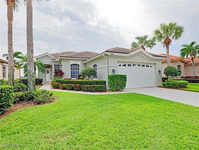 VERY MOTIVATED SELLER!  NEW ROOF *  NEW HVAC SYSTEM * Come and on Lexington Country Club in Florida - for sale on GolfHomes.com, golf home, golf lot