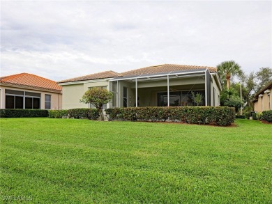 VERY MOTIVATED SELLER!  NEW ROOF *  NEW HVAC SYSTEM * Come and on Lexington Country Club in Florida - for sale on GolfHomes.com, golf home, golf lot