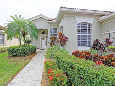 VERY MOTIVATED SELLER!  NEW ROOF *  NEW HVAC SYSTEM * Come and on Lexington Country Club in Florida - for sale on GolfHomes.com, golf home, golf lot