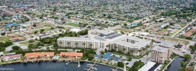 Affordable Waterfront Gem with 99 Feet of Waterfrontage and on Royal Tee Country Club in Florida - for sale on GolfHomes.com, golf home, golf lot