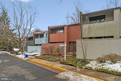 Welcome to this contemporary two**aEUR~level townhome in the on Reston National Golf Course in Virginia - for sale on GolfHomes.com, golf home, golf lot