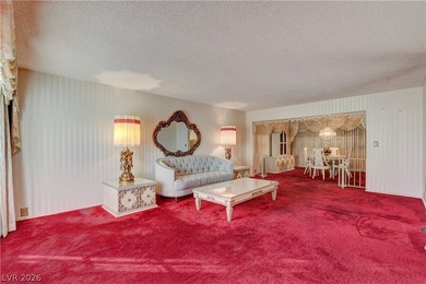 Vintage classic 1969 townhome in the Las Vegas Country Club on Las Vegas Country Club in Nevada - for sale on GolfHomes.com, golf home, golf lot