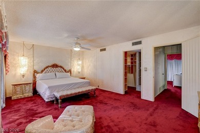 Vintage classic 1969 townhome in the Las Vegas Country Club on Las Vegas Country Club in Nevada - for sale on GolfHomes.com, golf home, golf lot