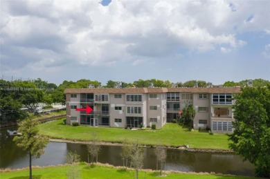 Welcome to your dream condo in Davie! This stunning unit on Davie Golf Club in Florida - for sale on GolfHomes.com, golf home, golf lot