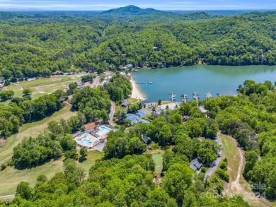 Beautifully updated 2 bedroom, 2 bath Quail Cove Townhome with on Rumbling Bald Resort on Lake Lure in North Carolina - for sale on GolfHomes.com, golf home, golf lot