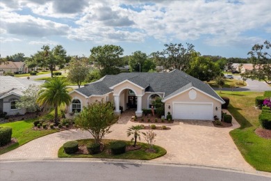 GORGEOUS POOL HOME with Custom Chef's Kitchen 3 Bedroom/3Bath on Glen Lakes Country Club in Florida - for sale on GolfHomes.com, golf home, golf lot