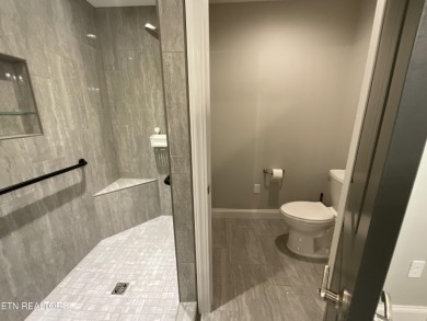 Quality Home Very Lightly Used - (Due to Life circumstances on Stonehenge Golf Course in Tennessee - for sale on GolfHomes.com, golf home, golf lot