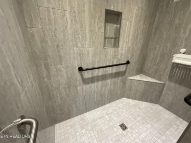 Quality Home Very Lightly Used - (Due to Life circumstances on Stonehenge Golf Course in Tennessee - for sale on GolfHomes.com, golf home, golf lot