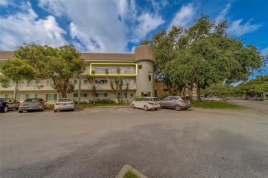 Light, bright and impeccably updated! This 3rd floor corner unit on On Top Of The World Golf Course in Florida - for sale on GolfHomes.com, golf home, golf lot