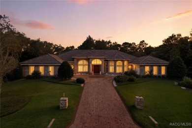 Turn-Key and a Golfer's Dream! Experience luxury living at its on Black Diamond Ranch Golf Course in Florida - for sale on GolfHomes.com, golf home, golf lot