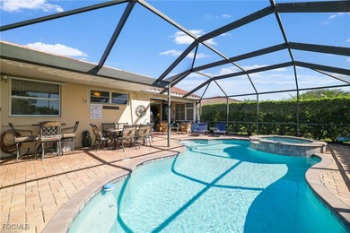 BRAND NEW TILE ROOF! Welcome to your 100% move-in ready, quiet on Mirror Lakes Golf Club in Florida - for sale on GolfHomes.com, golf home, golf lot