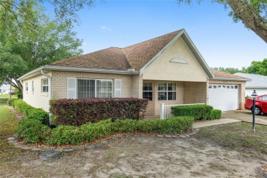 **Charming spacious 2-Bed, 2-Bath (Corner Lot) Home in On Top of on On Top of the World Golf Course in Florida - for sale on GolfHomes.com, golf home, golf lot