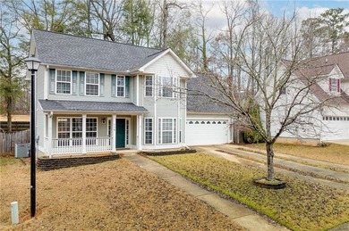 Welcome to a beautifully updated 3-bedroom, 2.5 bath home that on Canongate On White Oak Golf Course in Georgia - for sale on GolfHomes.com, golf home, golf lot