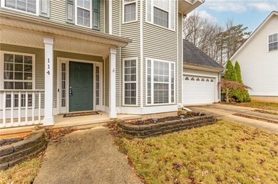 Welcome to a beautifully updated 3-bedroom, 2.5 bath home that on Canongate On White Oak Golf Course in Georgia - for sale on GolfHomes.com, golf home, golf lot