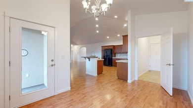 Welcome to easy living in the Horn Rapids golf community! This on Horn Rapids Golf Club in Washington - for sale on GolfHomes.com, golf home, golf lot