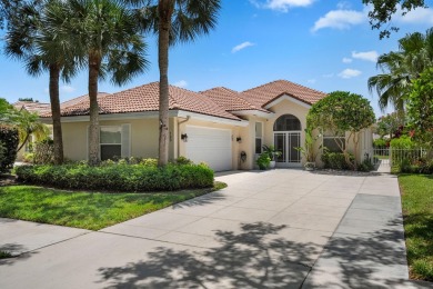 Fully renovated 3BR/2BA Designer decorated home in the on The Loxahatchee Club in Florida - for sale on GolfHomes.com, golf home, golf lot